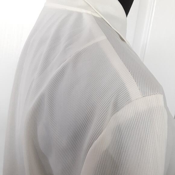 Vintage 1940s Pearl Button Front Volup Blouse Cream Short Sleeve Dacron Fabric - Picture 8 of 13